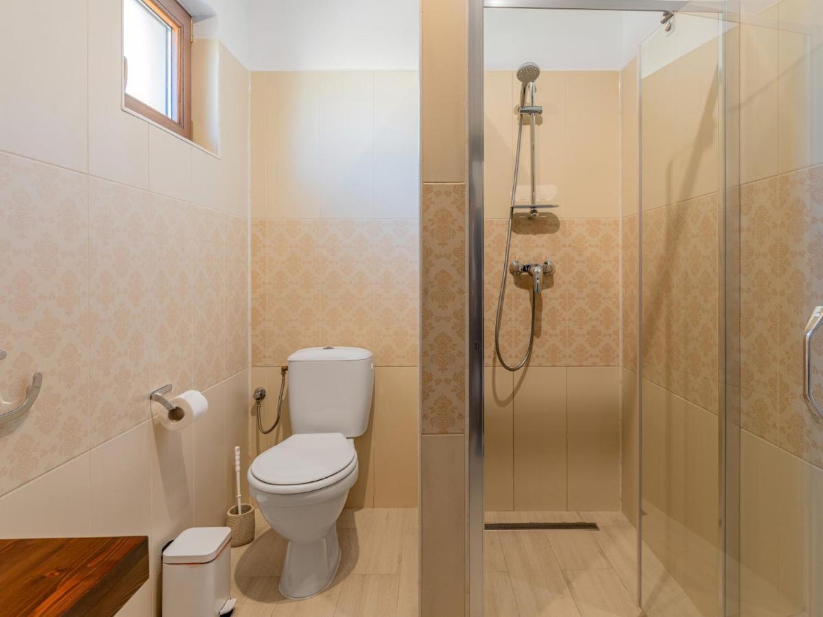 Hotel Casa Saraste Rîşnov Esterno foto