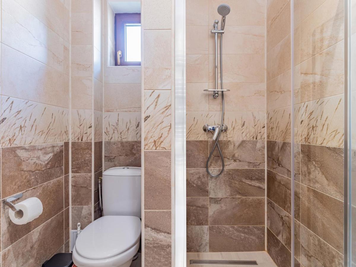 Hotel Casa Saraste Rîşnov Esterno foto